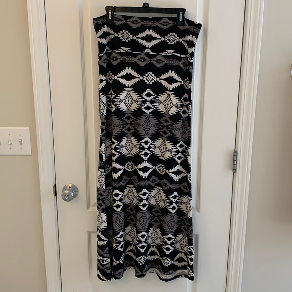 Aztec Printed Cotton Like Maxi Skirt